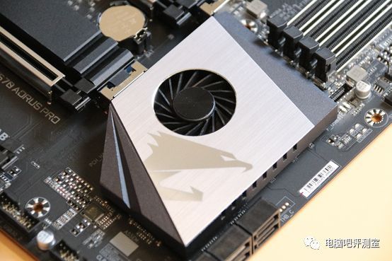 【评测】正式开启4.0时代！技嘉X570 Aorus PRO协新锐龙、新固态联合评测