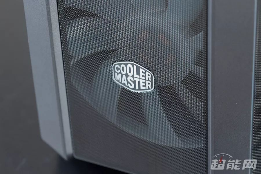 酷冷至尊MasterCase H100机箱评测：不止小巧个性，更有不俗扩展