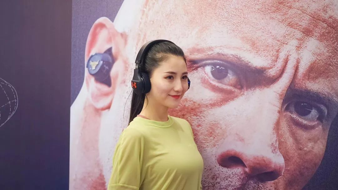 第一届成都耳机展上,有些什么新鲜玩意?
