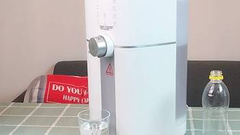 飞利浦净水加热一体机亲测：可乐1秒变身纯净水！