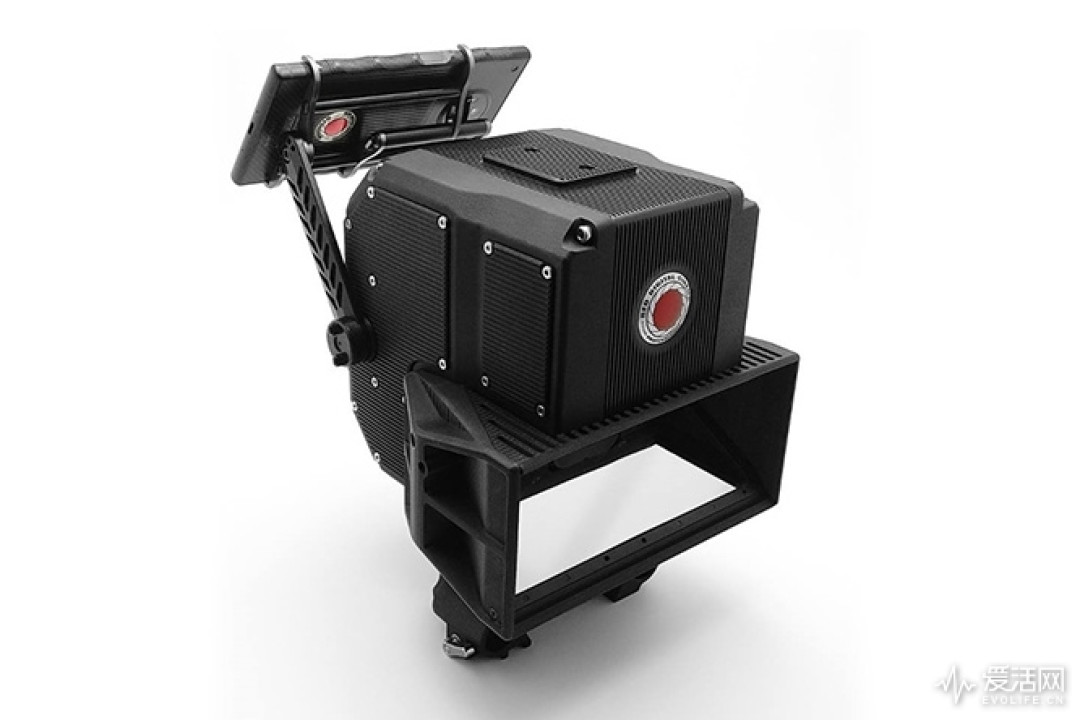 跨界再战:Red 表示 Hydrogen One 失败错在ODM,将推 Hydrogen Two 手机