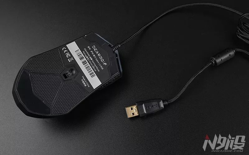 迪摩F86佩刀Sabre 1.0 RGB游戏鼠标拆解评测