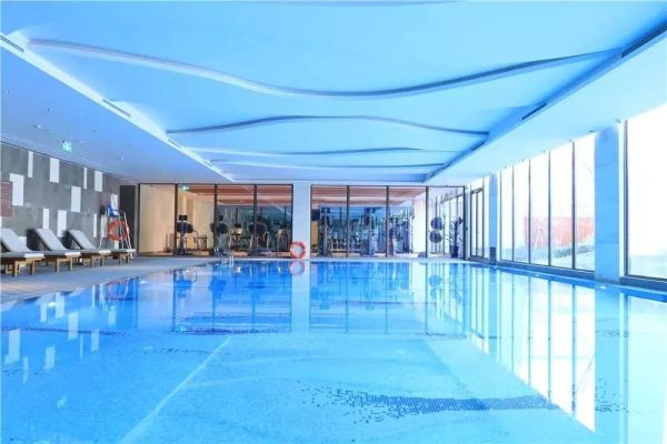 玩转小众湖州，出门即景！泰州华侨城温泉奥思廷酒店1晚套餐+温泉+高尔夫+花园+农场门票