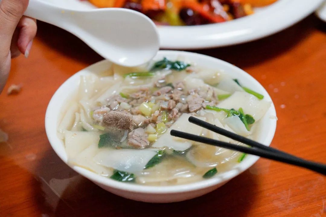 广州美食:小巷子里的西北菜,真的太让人上头了