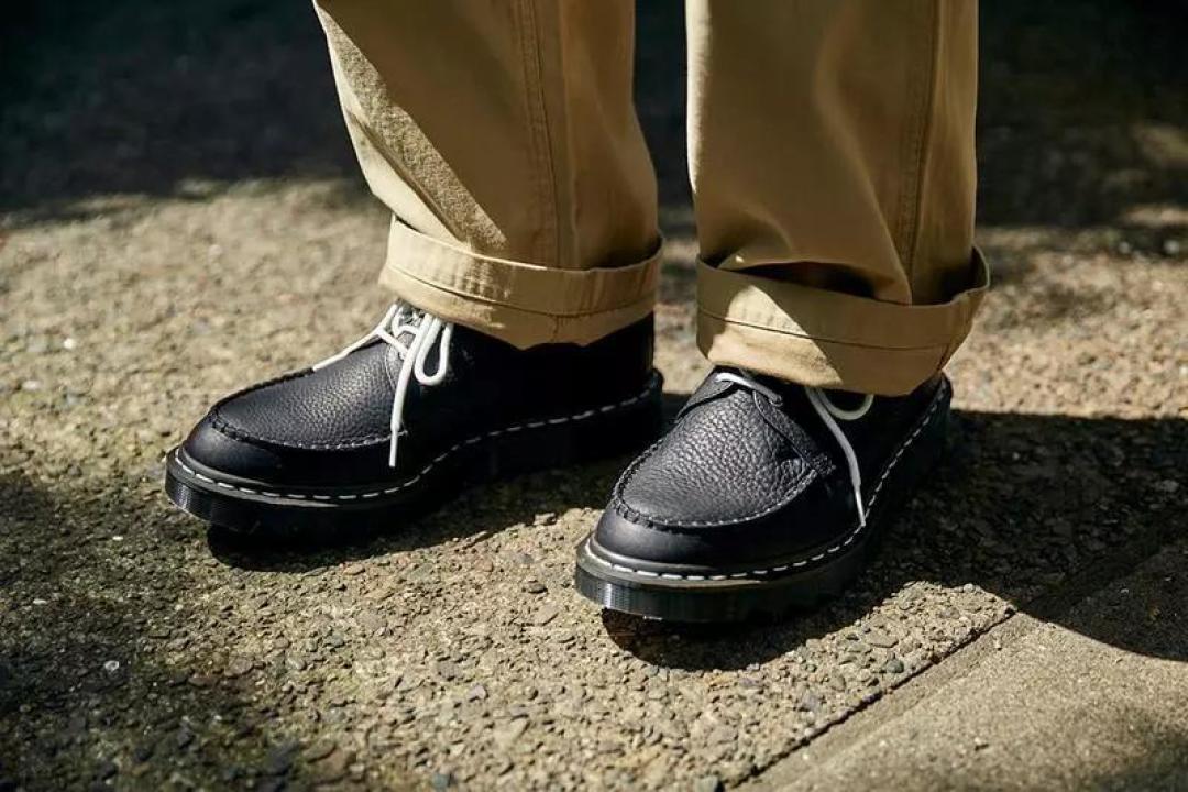 资讯速递:VAINL ARCHIVE x Vans 联乘鞋款、Dr. Martens限量联名鞋款及Carhartt联名即将上架