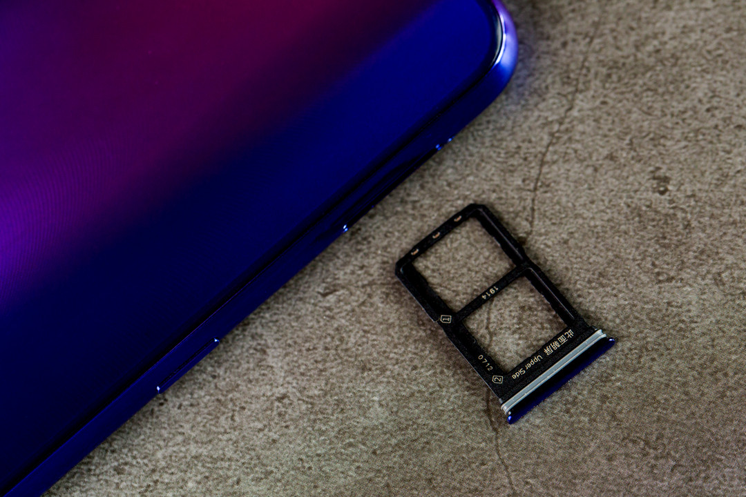 《到站秀》第278弹:vivo Z5 高颜值长续航 智能手机