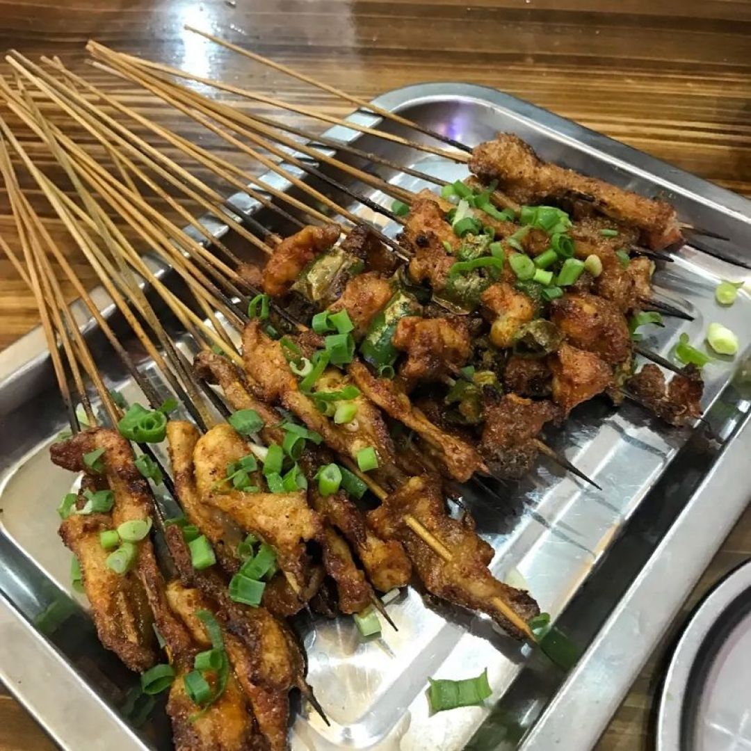 菜场地摊苍蝇馆，成都当地人最市井的小吃店推荐