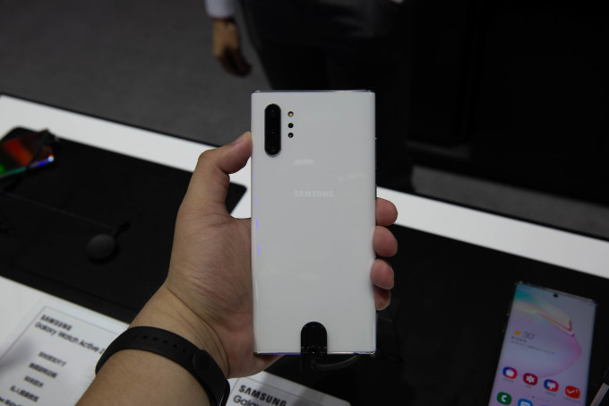 神仙配色“无”边框:三星 Galaxy Note10发布会真机体验