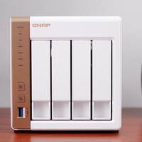 第一次组建家庭数据中心惊艳分享：我用了32T西数红盘+威联通NAS存储器