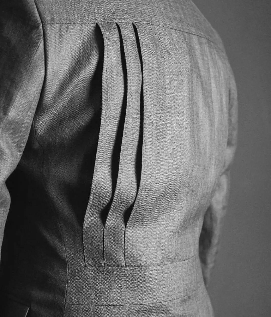 功能性结构疯狂添加,西装的百鬼夜行时代 | 西装客杂谈