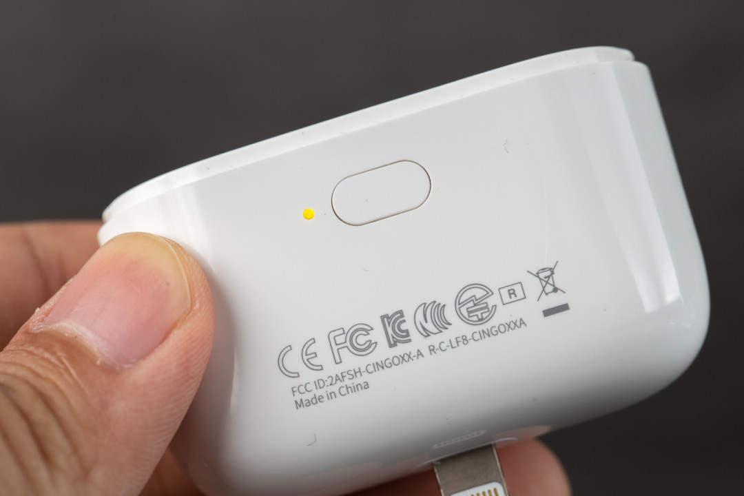 当相机小到手指大小时能干啥? Insta360 GO拇指防抖相机开箱