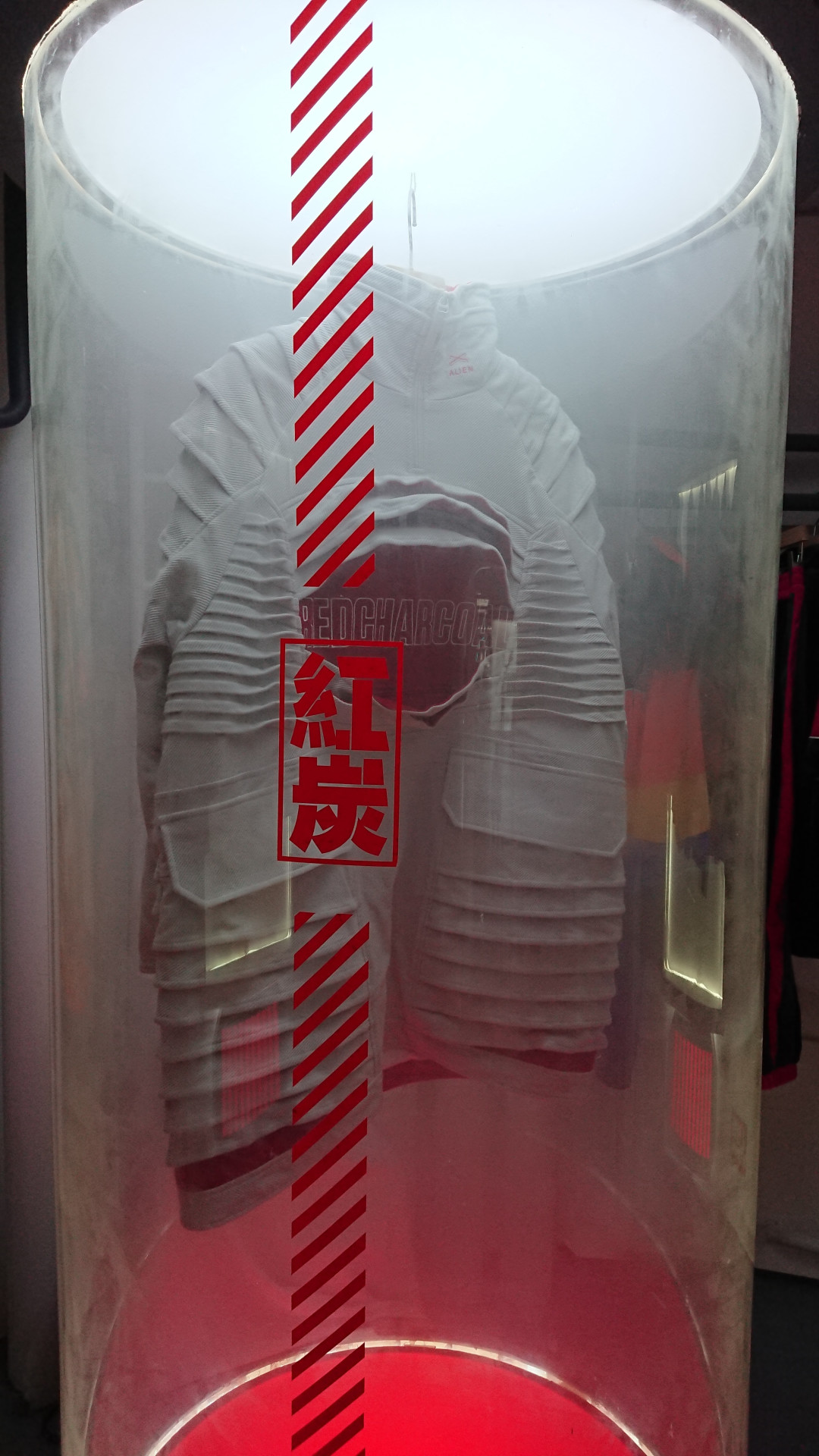 男值友心中YOHOOD潮流展什么水平?不到现场也能即看即买