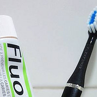 返璞归真，高科技加持的手动牙刷重获新生——菲莱斯牙刷M18体验