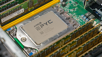 AMD 双路 EPYC 7742 处理器创下世界纪录，19 万跑分击败英特尔四路至强 8180M