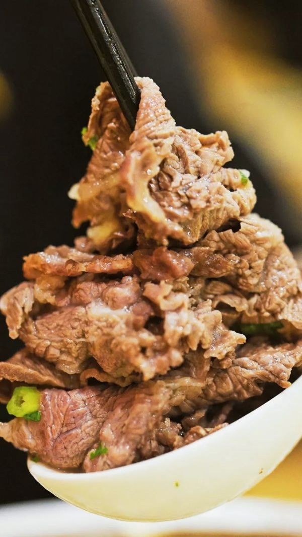 03.jpg 潮汕人都惊呆了,这家“日料店”竟然卖着粿条…