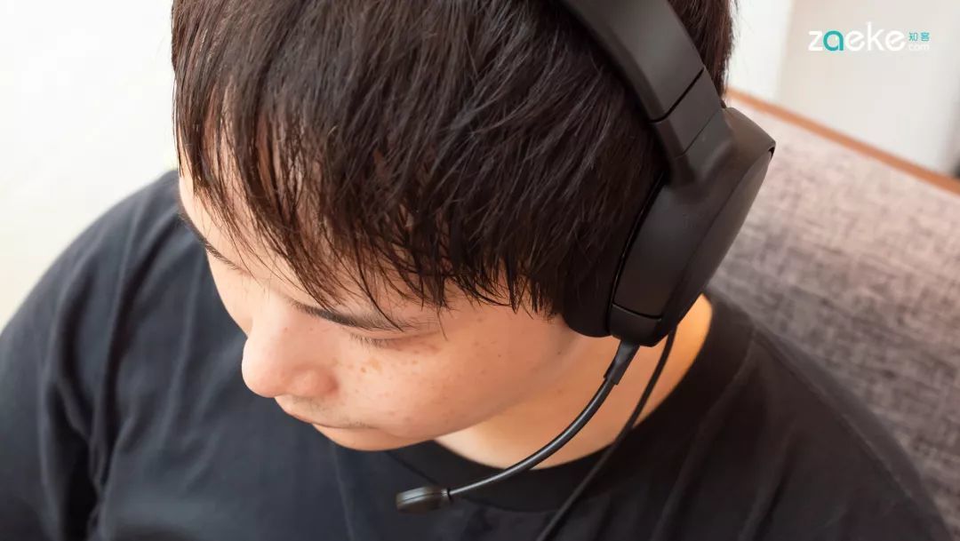 别嫌赛睿Arctis 1其貌不扬,因为它追求的是性价比