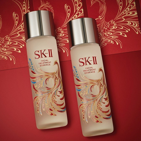 趣总汇：SK-II 护肤精华露瓶身大盘点，哪款神仙水的空瓶总也舍不得丢？