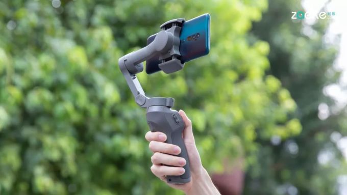 大疆OSMO Mobile 3不仅“小”有成就,也是Vlog普及的新一步