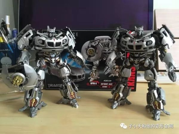 【评玩具】子小天:硕函测评《变形金刚 MPM09爵士 高人气、高颜值,这是心动的感觉?》