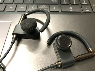 喜忧参半的B&O Earset