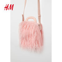 本土设计:H&M X 陈安琪男女装系列发布,刘雯演绎