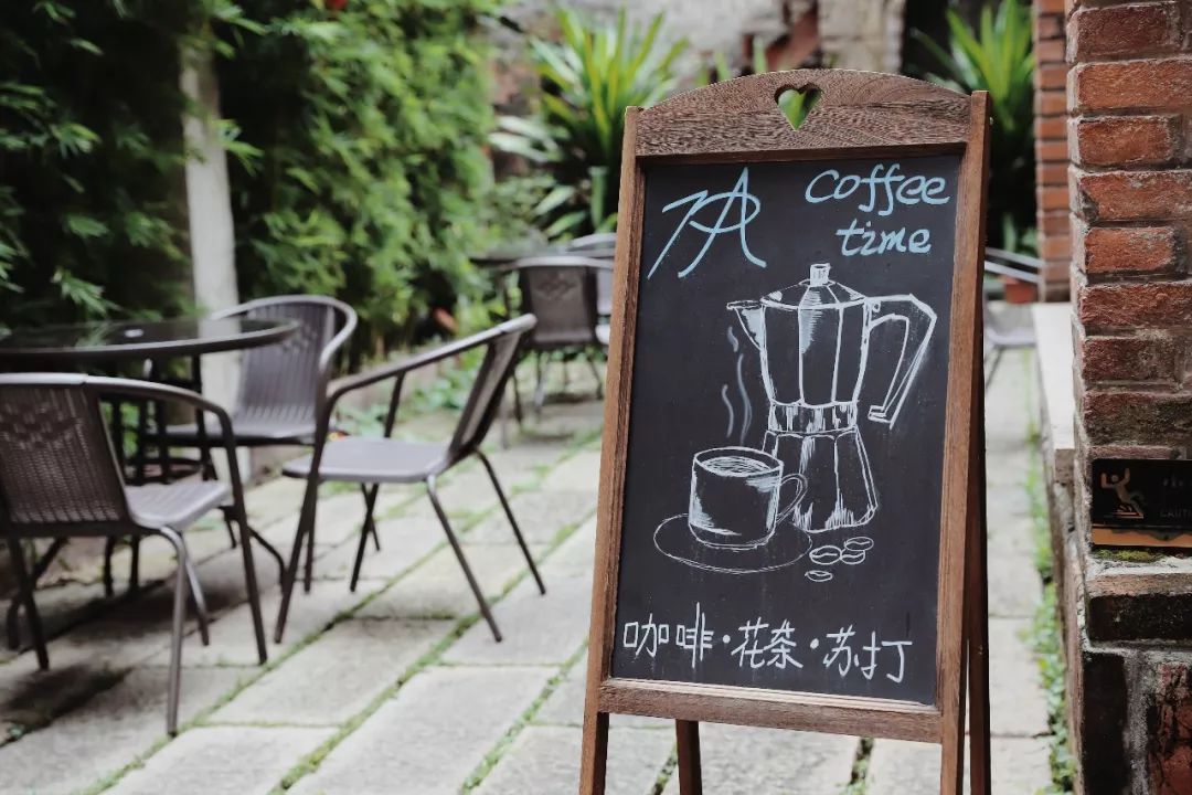 为什么东山口有这么多「不务正业」的café？
