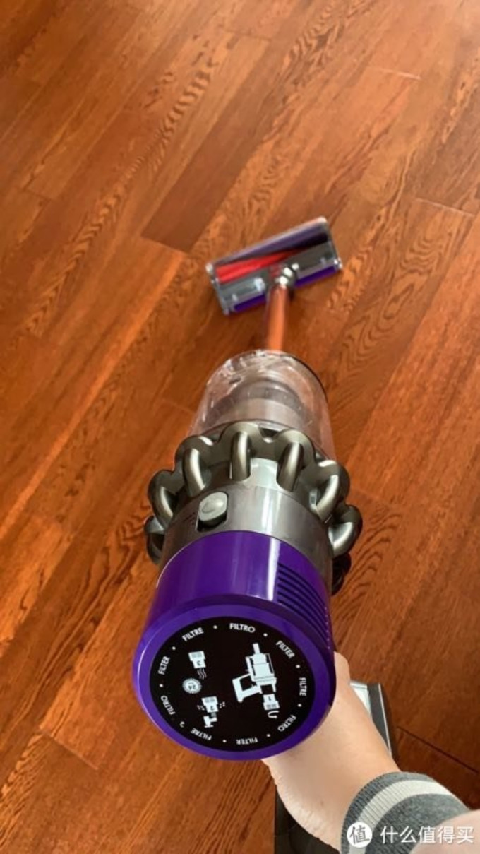 戴森手持式吸尘器