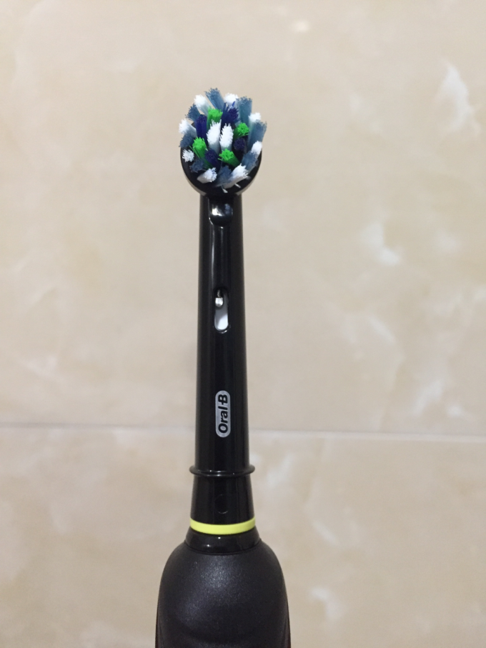欧乐B电动牙刷
