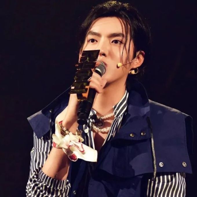被吴亦凡、A$AP Rocky带火的珍珠项链,你一条都没有?