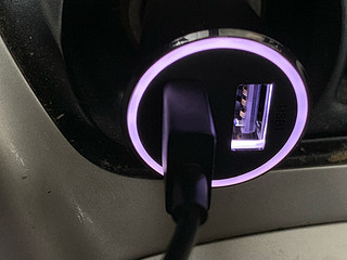 紫米无线车载充电器尝鲜
