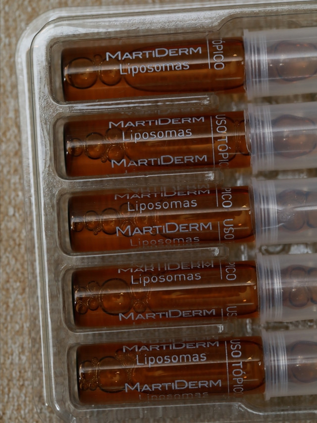 MARTIDERM平衡活肌精华，尝试安瓶