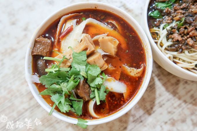 成都公交车终点站等于美食沙漠?石羊场的土著们不服!