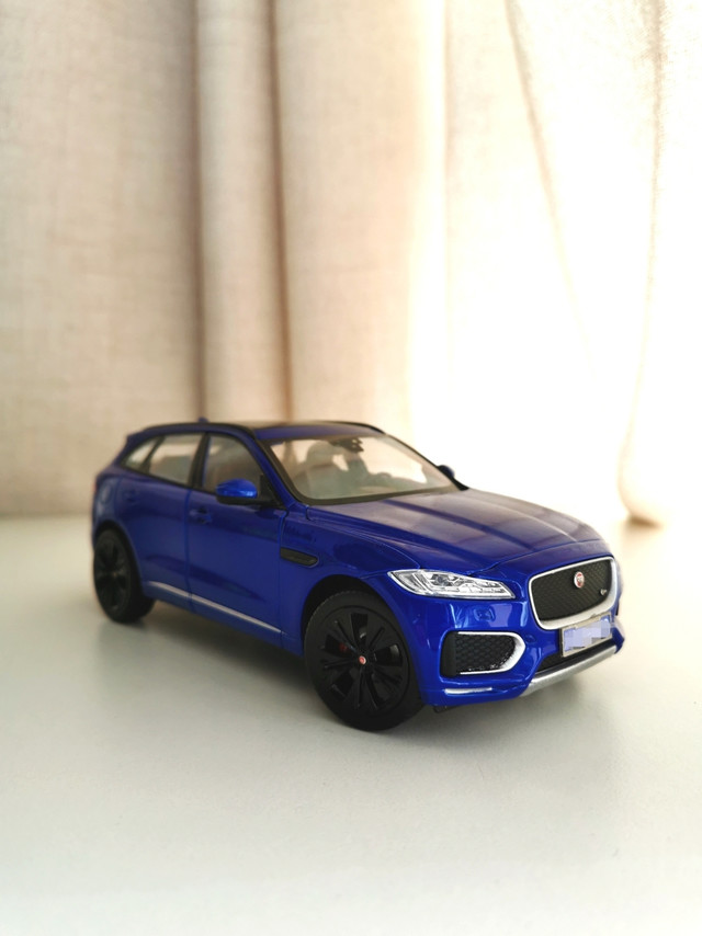 捷豹f-pace 合金模型 1/24