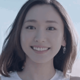 从小家子气到时髦有质感,「暖风格」女生怎么穿甜而不腻?
