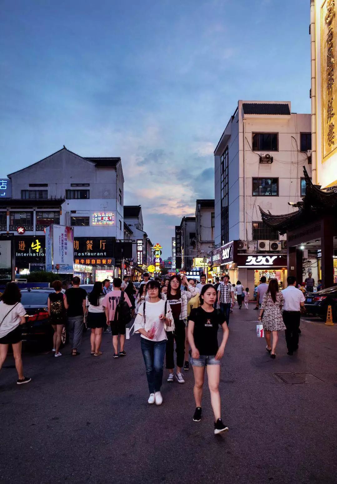 国庆假期你要去旅游的城市，一定都有条“坑人“的小吃街