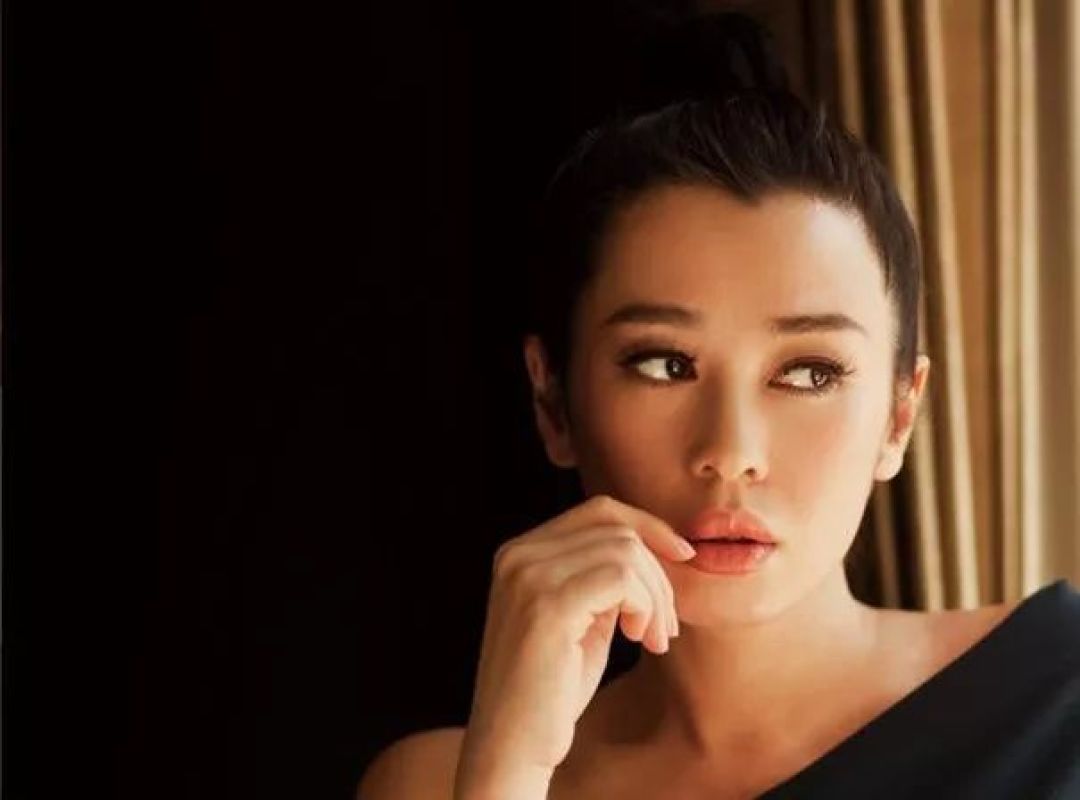 这位女星换个发型减龄10岁?凸嘴+长中庭+短下巴也有救了!