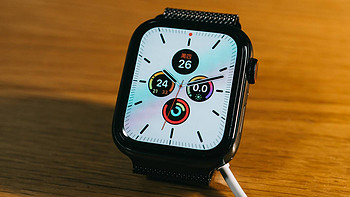 我第二款苹果手表 — Apple Watch 5 黑色不锈钢版+米兰尼斯表带