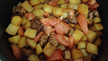 【食●色】 篇二十八：秋凉了，贴秋膘，不妨尝试下土豆炖牛肉 