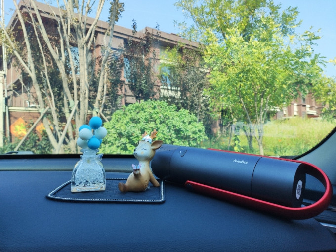 车车智能车载吸尘器