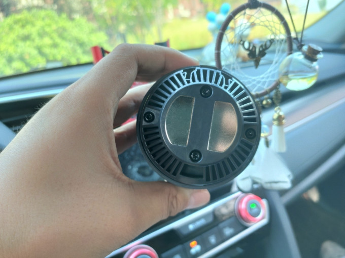 车车智能车载吸尘器