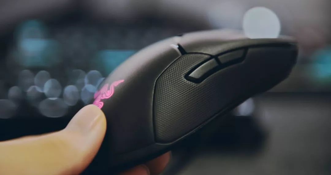 解毒 | 最便宜的轻量化鼠标？Razer Viper毒蝰