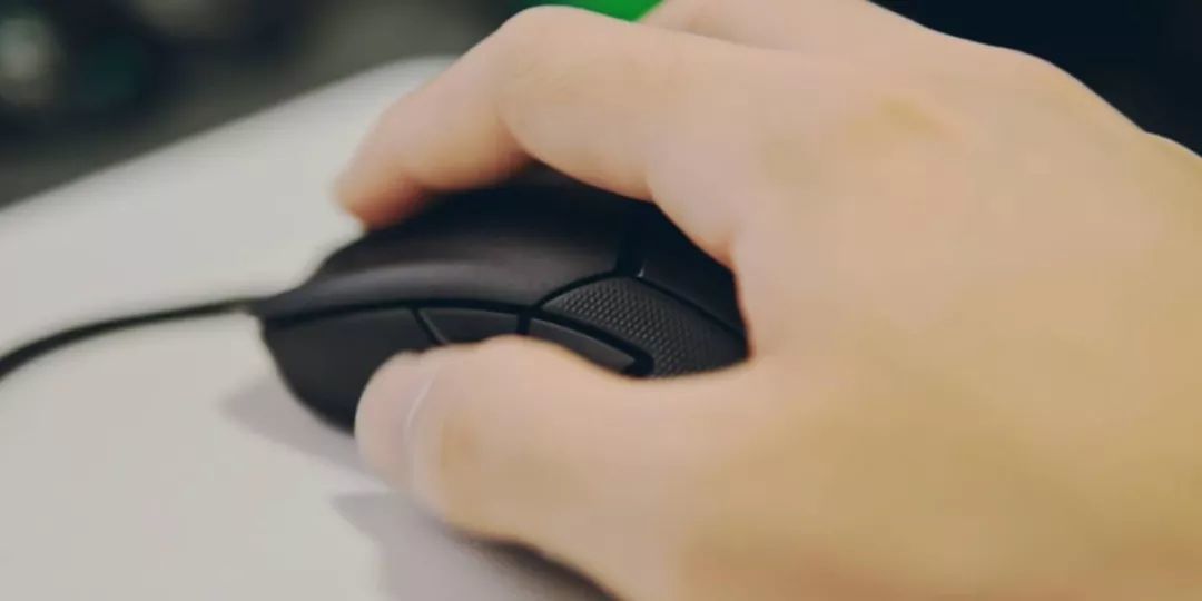 解毒 | 最便宜的轻量化鼠标？Razer Viper毒蝰