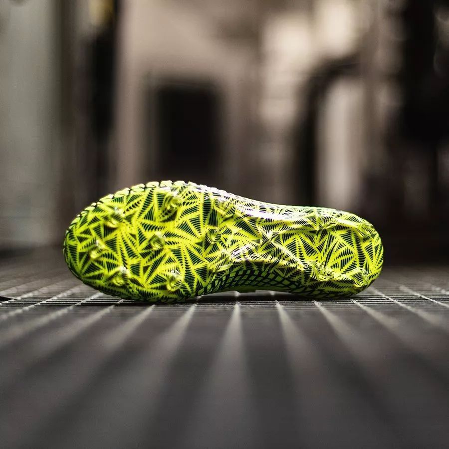 PUMA推出全新“Rush Pack”足球鞋套装