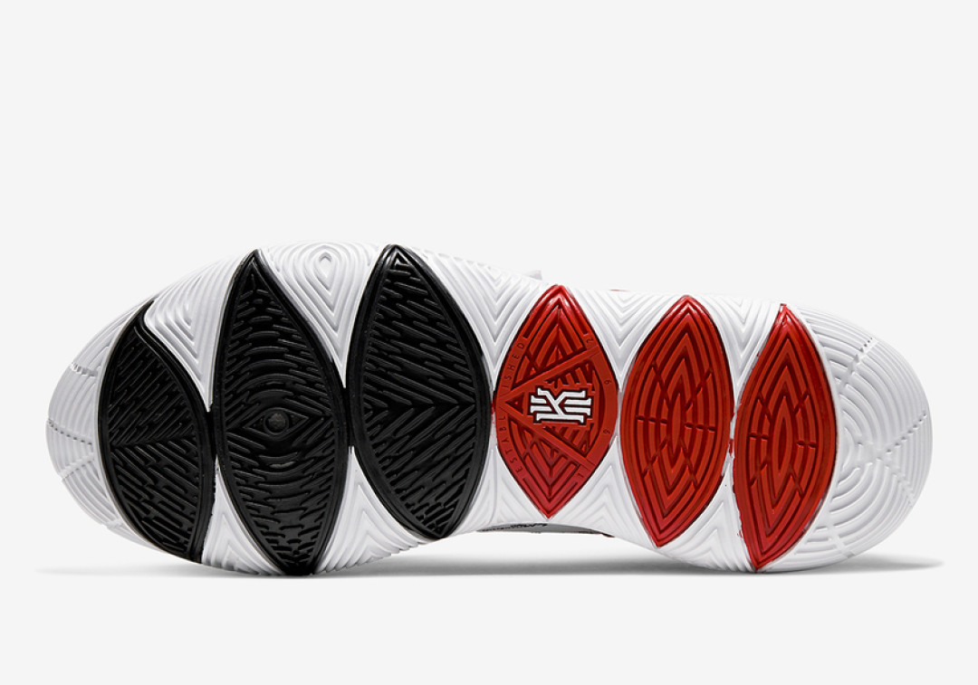 你更喜欢玫瑰or菠萝?NIKE 耐克 Kyrie 5 曝光多款联名配色