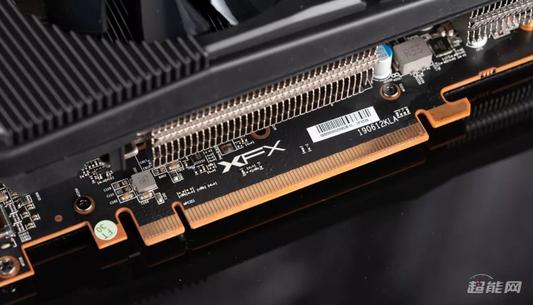 讯景RX 5700黑狼版显卡评测:公版性能,散热优异