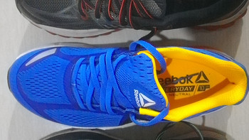 Reebok harmony road 3跑鞋开箱