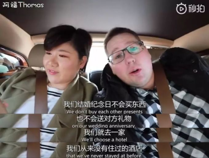 礼物很丑,如何装作很喜欢的样子?