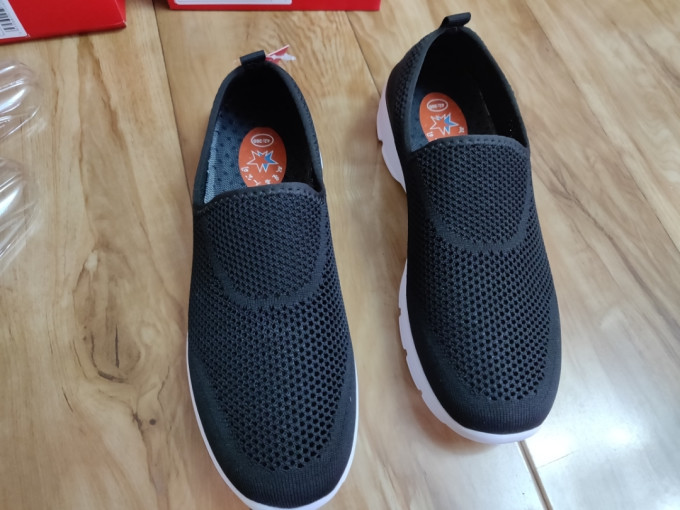 休闲运动鞋