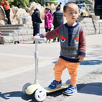 PK进口品牌：小米米兔儿童滑板车