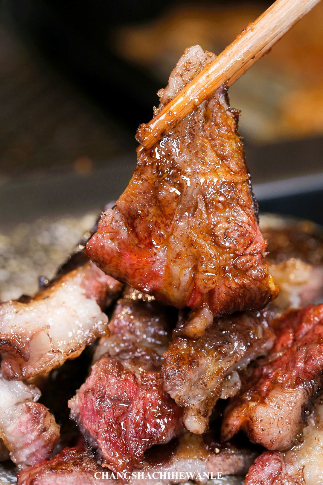 4.8折吃肉喝酒！市中心惊现侠客风烤肉店，盘TA~